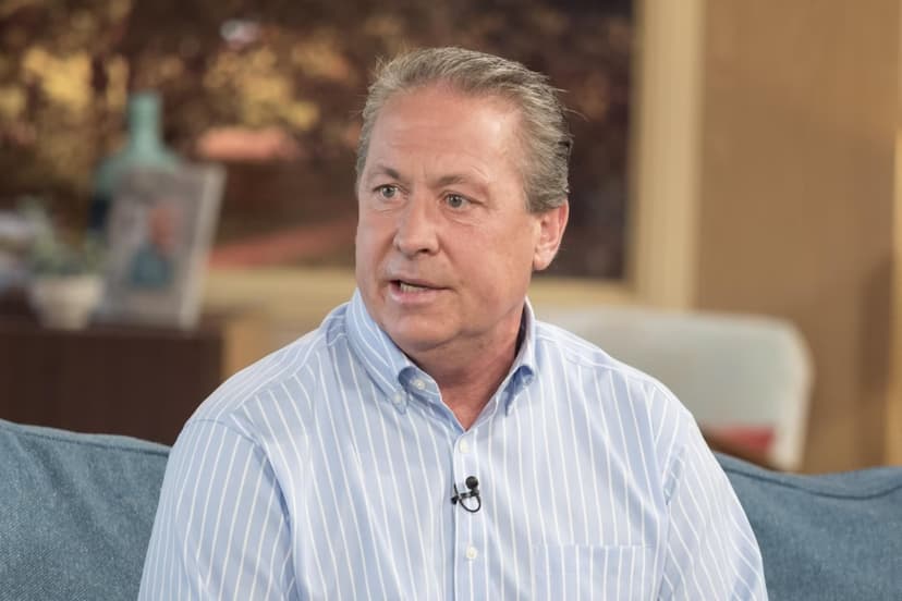 Kenny Sansom net worth is estimated at $1 million. After playing, Sansom fell on hard financial times with business problems, gambling problems and alcoholism.